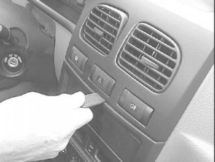 ProClip Monteringsbøyle Kia Rio 01-05, Sentrert