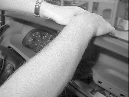 Renault Trafic 02-10, Sentrert