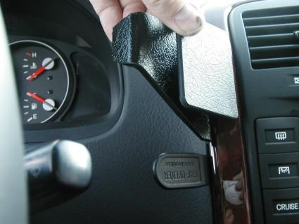 Kia Carnival 02-05, Sentrert