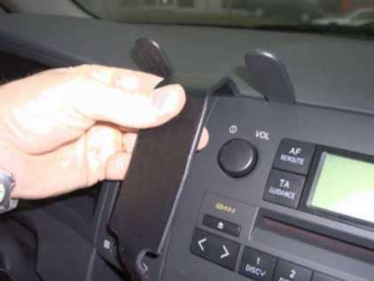 Toyota Corolla Verso 02-03, Sentrert