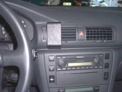 Skoda Superb 02-08, Sentrert