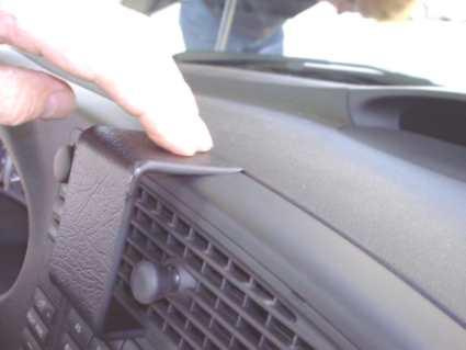 Saab 9-3 03-06, Senter