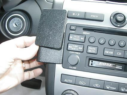 Nissan Murano 03-08, Sentrert