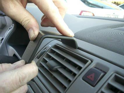 Volvo S40 04-12, Sentrert