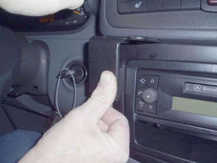 Mercedes Benz Vito 04-06, Sentrert, Lav