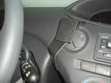 Toyota Yaris 03-05, Sentrert