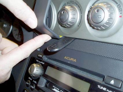 Honda Integra 04-06, Sentrert