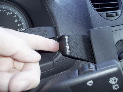 Volkswagen Caddy 04-15, Sentrert