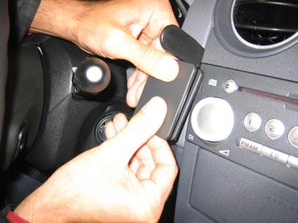 Mitsubishi Colt 05-08, Sentrert