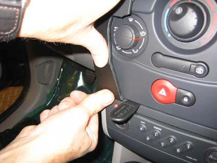 Renault Modus 05-13, Sentrert