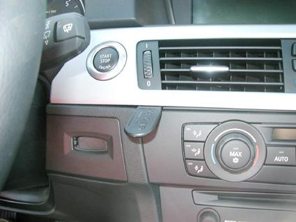 BMW 316-330/E90/E91/E92/E93 05-12, Sentrert, OEM Nav.