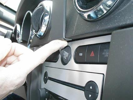 Ford Mustang 05-09, Sentrert