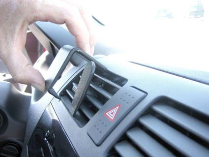 Suzuki Swift 05-10, Sentrert