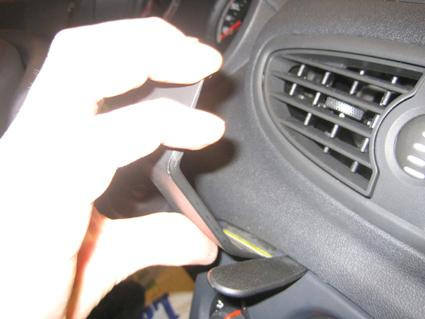 Renault Clio 06-12, Sentrert