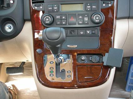 Kia Carnival 06-11, Vinklet