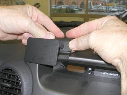 ProClip Monteringsbøyle Kia Carens 07-13, Sentrert