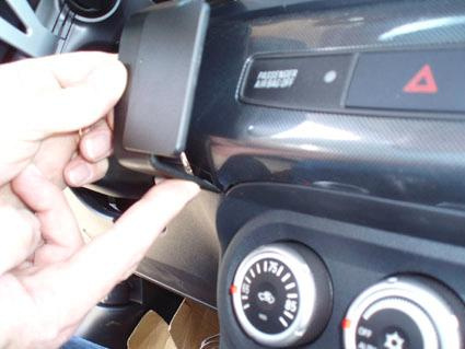 Mitsubishi Lancer 08-15, Sentrert