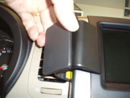 Nissan X-Trail 08-13, Senter