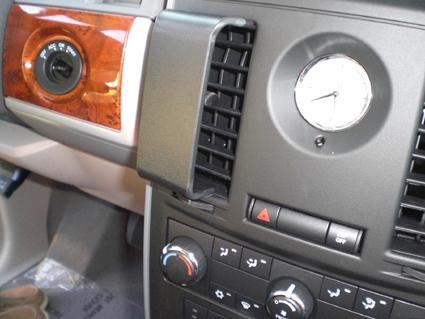 Chrysler Voyager 08-11, Sentrert