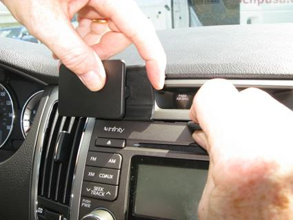 Hyundai Sonata 09-10, Sentrert