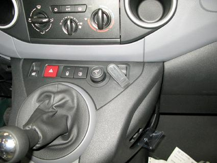 Citroen Berlingo Family 08-15, Vinklet, Lav, Manuell