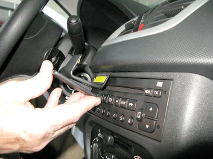 Peugeot 206+ 09-13, Sentrert