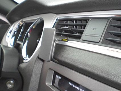 Ford Mustang 10-14, Sentrert