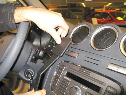 Ford Transit Connect/Tourneo Connect 10-13, Sentrert