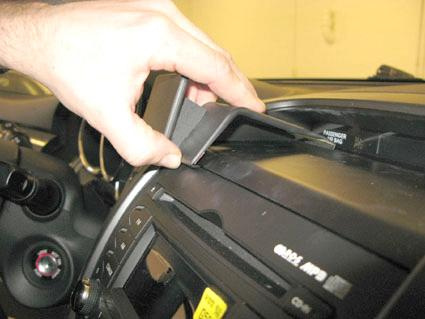 Kia Sorento 10-12, Sentrert