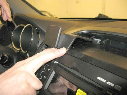 Kia Sorento 10-12, Sentrert