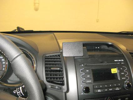Kia Sorento 10-12, Sentrert