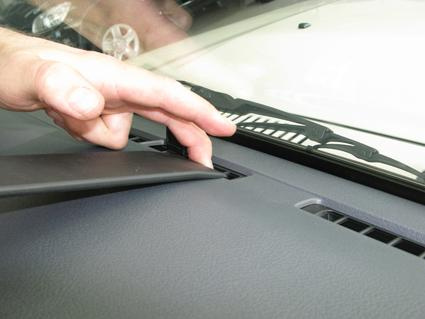 Toyota LandCruiser 70 08-15, Sentrert