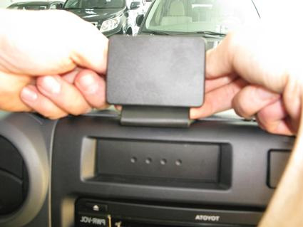 Toyota LandCruiser 70 08-15, Sentrert