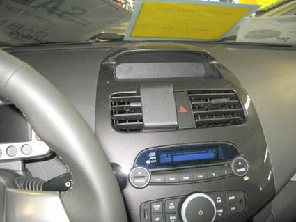 Chevrolet Spark 11-14, Sentrert