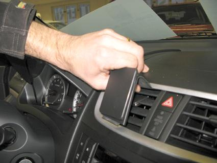 Suzuki Swift 11-15, Sentrert