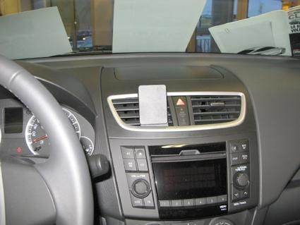 Suzuki Swift 11-15, Sentrert