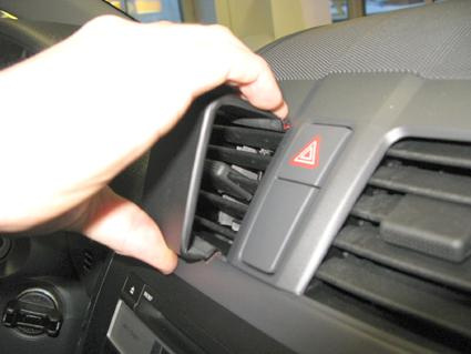 Suzuki SX4 11-15, Sentrert