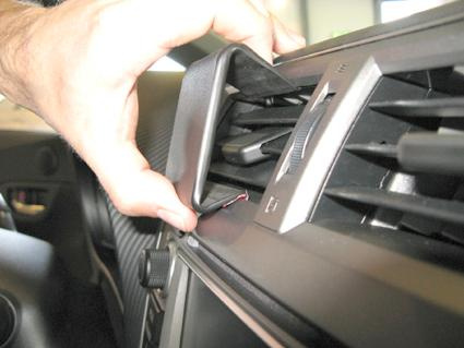 Subaru Trezia 11-14, Sentrert