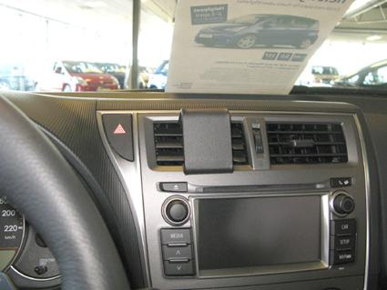 Subaru Trezia 11-14, Sentrert