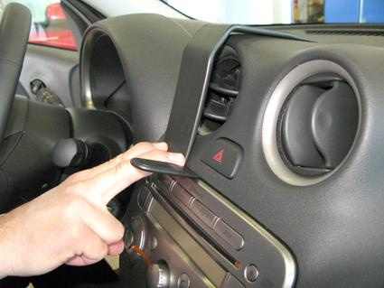 Nissan Micra 11-14, Sentrert