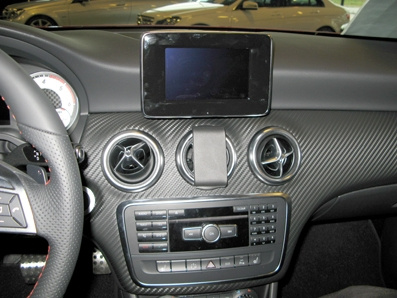 Brodit ProClip, Mercedes Benz GLA-Klasse 13-19