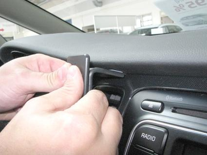 Kia Carens 14-15, Sentrert