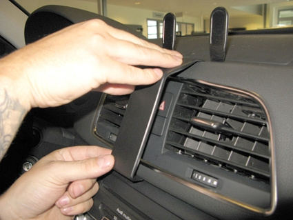 Brodit ProClip, Audi Q3 12-18