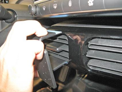 Citroen C4 Cacus 15-, Sentrert