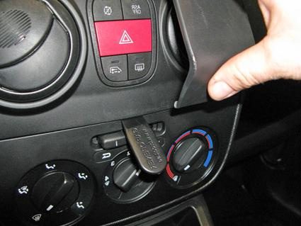 Fiat Fiorino 08-15, Sentrert