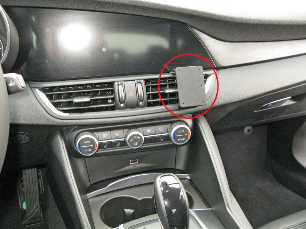 Brodit ProClip, Alfa Romeo Giulia 17-