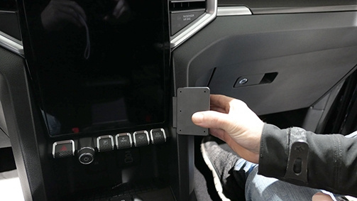 Brodit ProClip, Volkswagen Amarok 24-