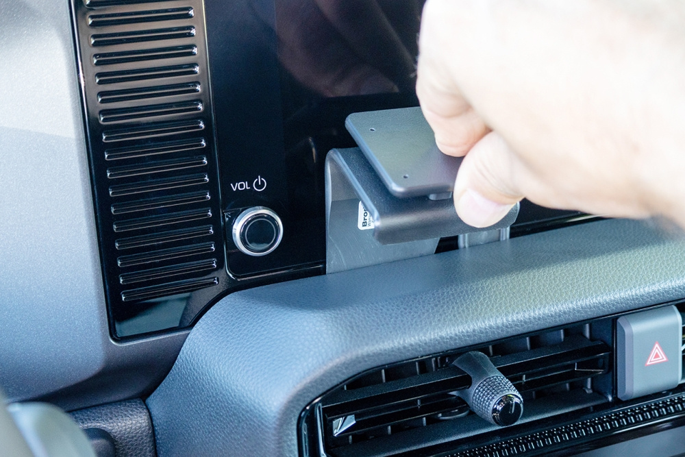 Brodit ProClip, Toyota LandCruiser 250 24-26