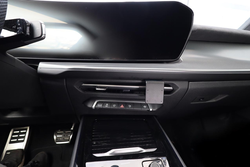 Brodit ProClip, Audi Q3 26