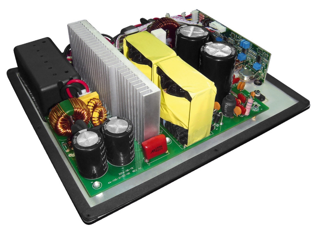 Monacor SAM-500D innbyggingsforsterker for subwoofer